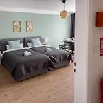 Апартаменти Immostay D# - Modern & Wifi