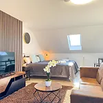 Апартаменти Immostay D# - Modern & Wifi