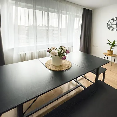 Apartment Immostay D# - Modern & Wifi